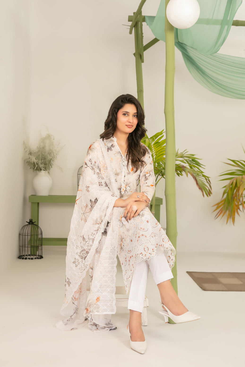 Sionya 3pcs Un-Stitched Emb Printed Lawn [D-4086]