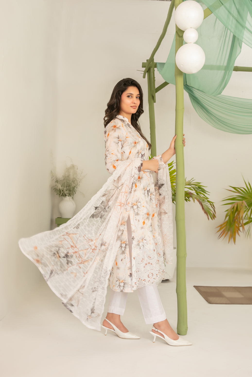 Sionya 3pcs Un-Stitched Emb Printed Lawn [D-4086]